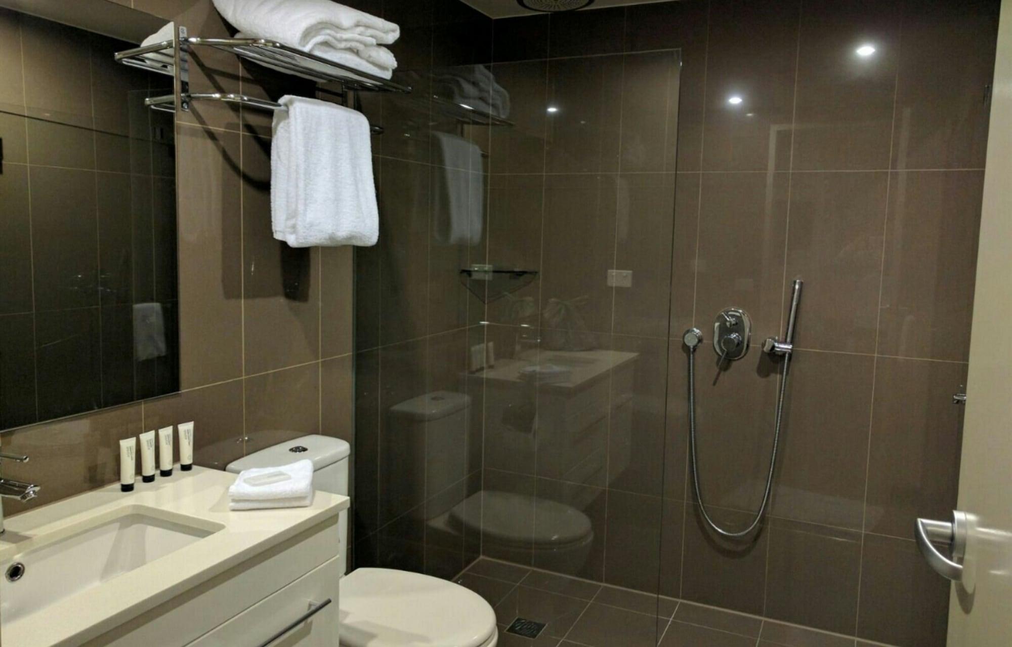 Adina Serviced Apartments Canberra Dickson Экстерьер фото