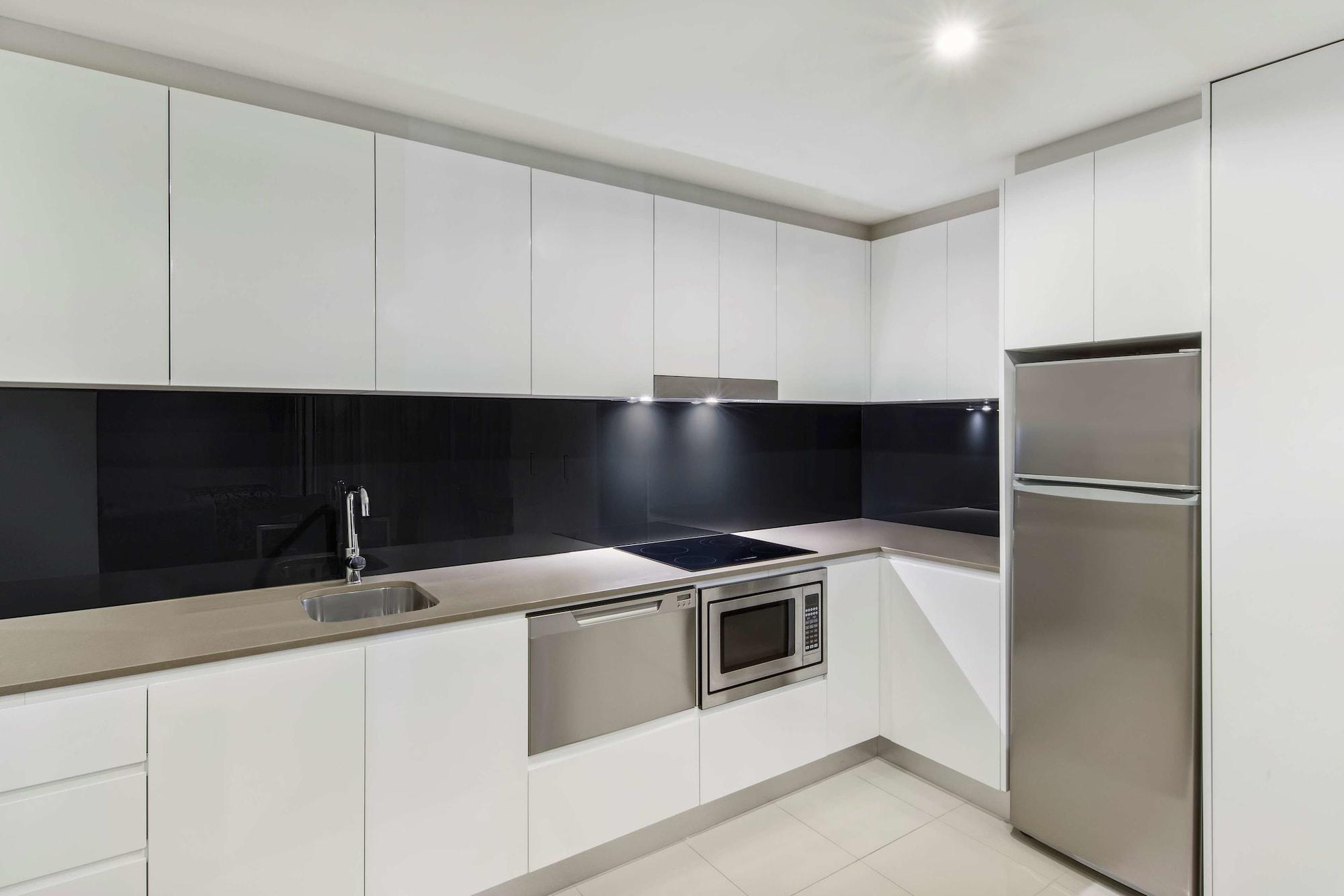 Adina Serviced Apartments Canberra Dickson Экстерьер фото