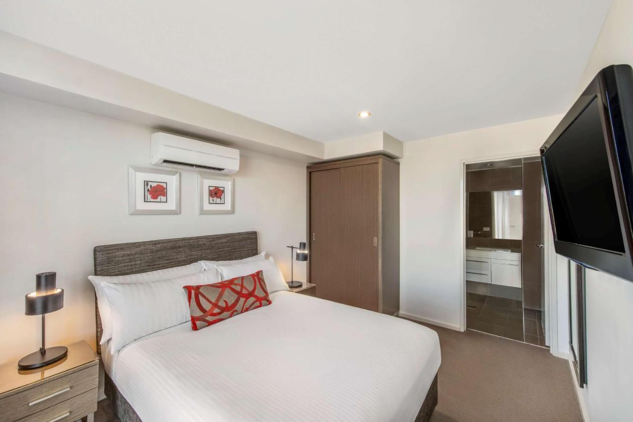 Adina Serviced Apartments Canberra Dickson Экстерьер фото